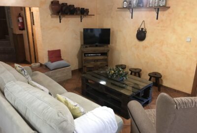 salón con televisión